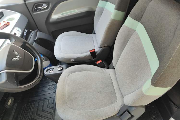 Used Wuling Hongguang MINIEV 2021 Macaron Premium Model – Lithium Iron Phosphate