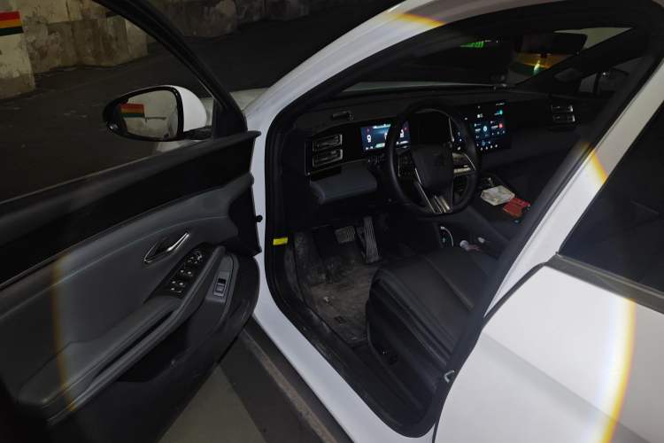 Used BYD Qin L 2024 DM-i 80KM Beyond Model