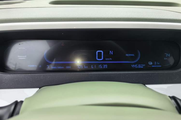 Used Geely Galaxy Panda 2025 210 km – Yuanqi Bear Instrument Cluster