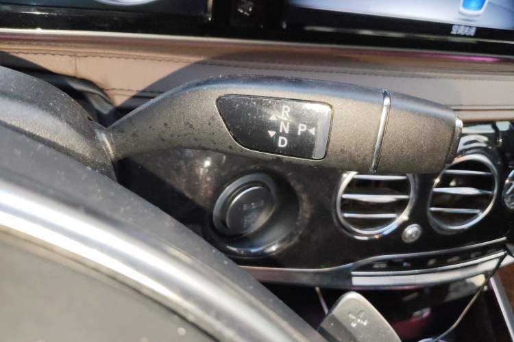 Used Mercedes-Benz S-Class 2016 S 400 L 4MATIC Gear Lever