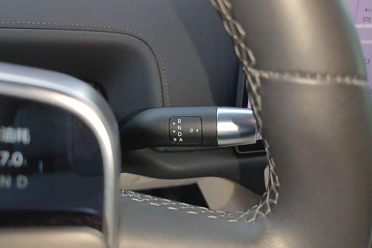 Used Li Auto L8 2023 Pro Model Gear Lever