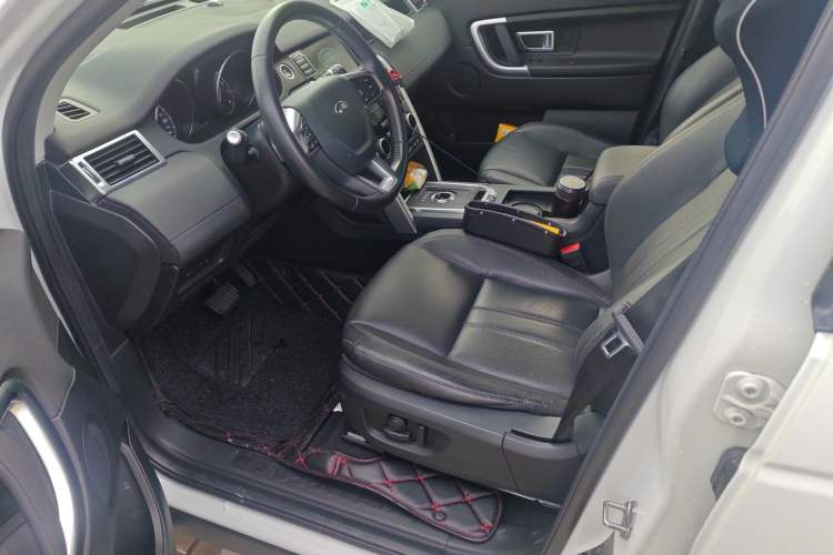 Used Land Rover Discovery Sport 2017 2.0T SE
