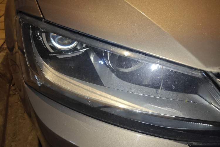 Used Volkswagen Sagitar 2015 230TSI Manual Comfort Version