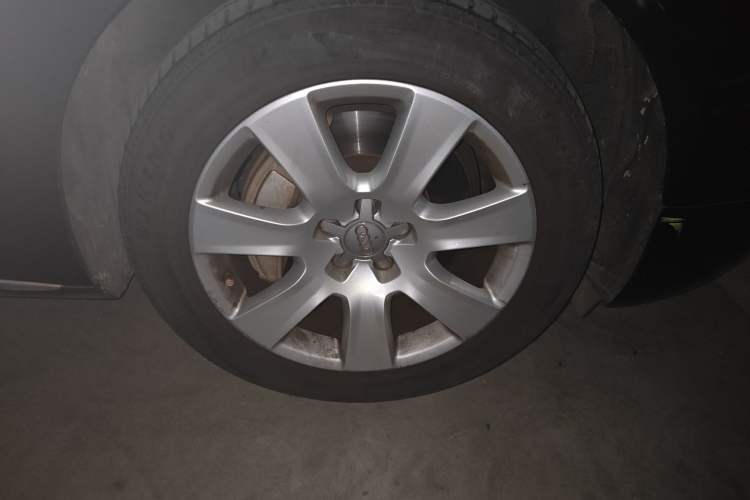 Used Audi A8 2013 A8L 45 TFSI quattro Comfort model