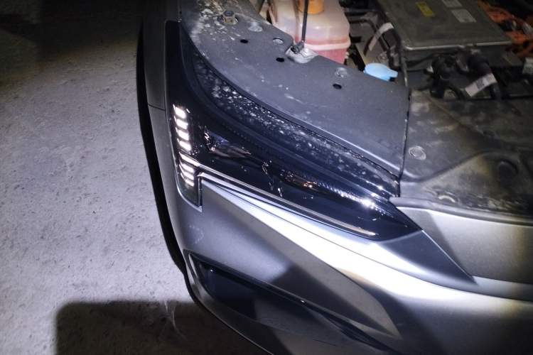 Used AION S 2023 Meizu 580 Lithium Iron Phosphate Right Front Headlight