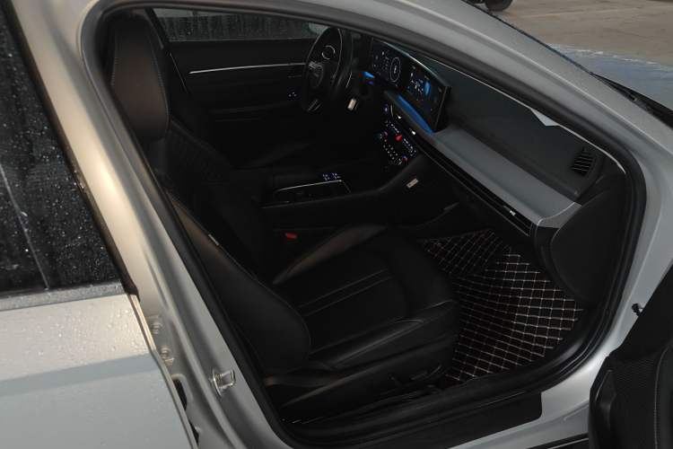 Used Hyundai Sonata 2024 1.5T Pro
