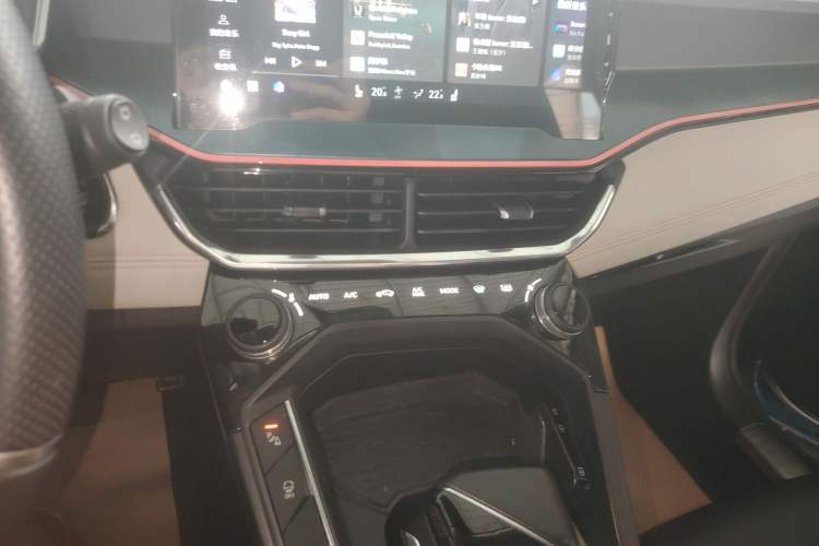 Used Lynk & Co 06 2020 1.5T YAO Halo