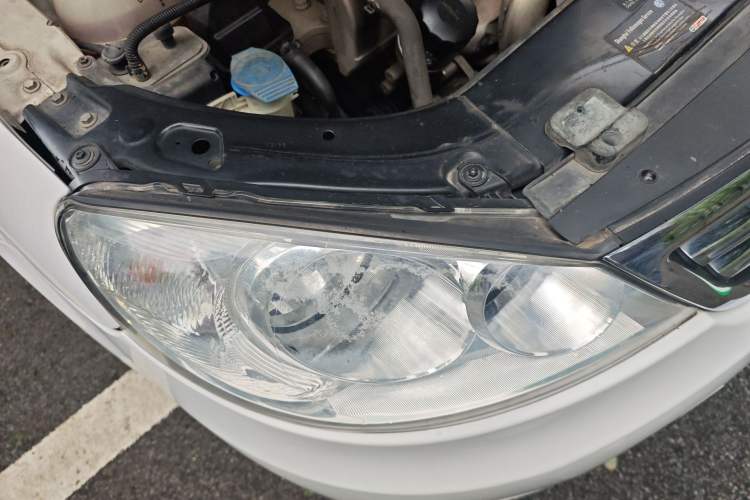 Used Volkswagen Lavida 2011 1.4 TSI DSG Prestige Edition Right Front Headlight