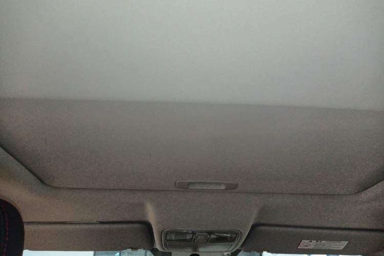 Used CHANGAN CS75 2014 1.8T Automatic Elite Version China V Standard
