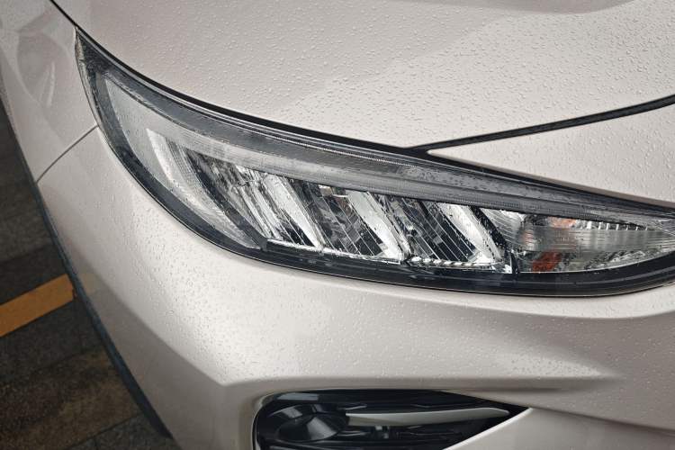 Used Toyota Wildlander 2020 2.0L CVT 4x4 Tech Edition Right Front Headlight