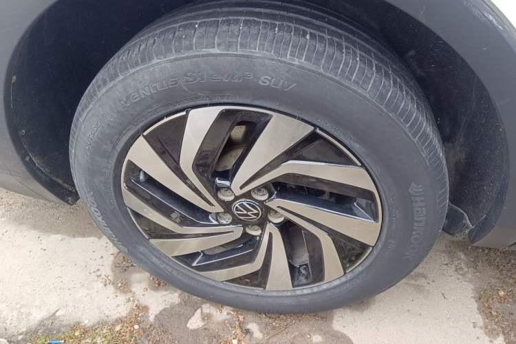 Used Volkswagen Tiguan L 2023 330TSI Automatic Two-Wheel Drive Smart Edition Exterior 5