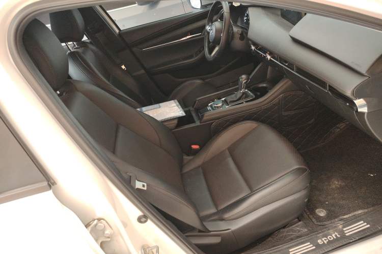 Used Mazda 3 Axela 2021 2.0L Automatic Zhiyao Edition Right Front Seat