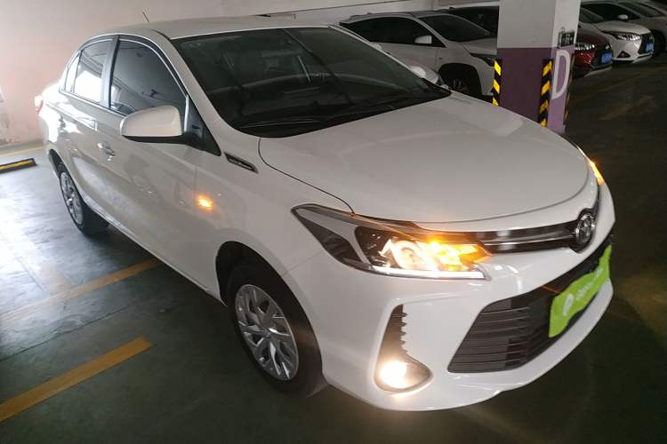 Used Toyota Vios 2022 1.5L 20th Anniversary Edition Front Right 45 Deg