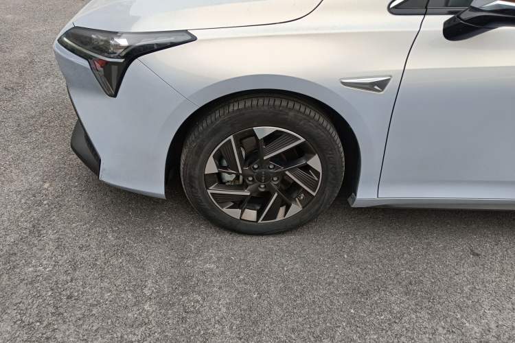 Used AION S Plus 2023 70 Enjoyment Edition Ternary Lithium