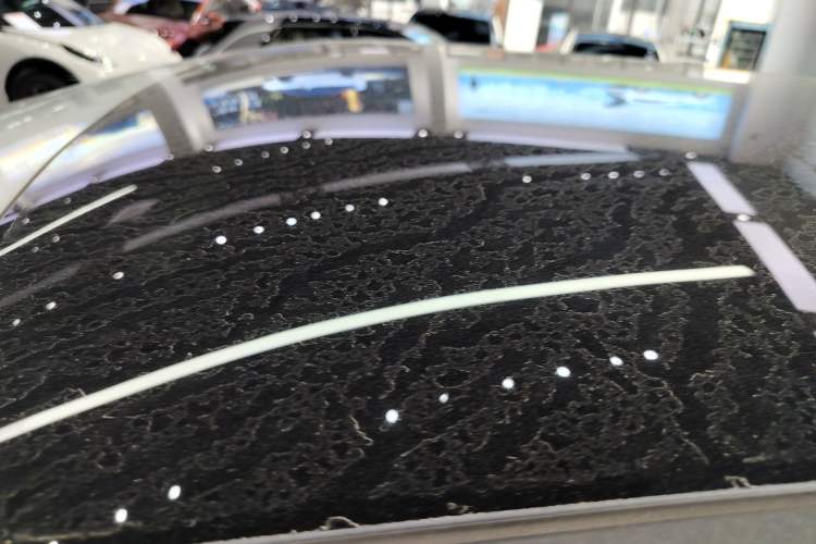 Used XPeng X9 2025 740 Ultra-Long Range Max
