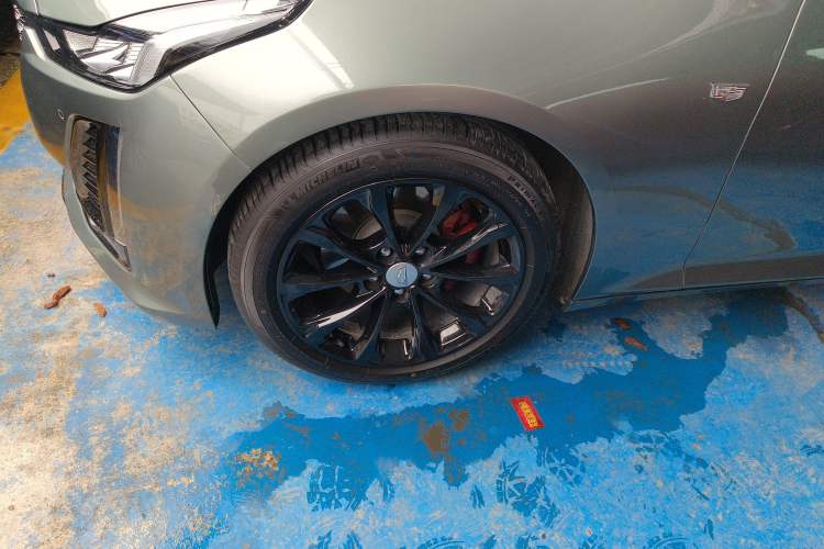 Used Cadillac CT5 2022 28T Luxury Version (Standard Edition) Left Front Wheel Hub