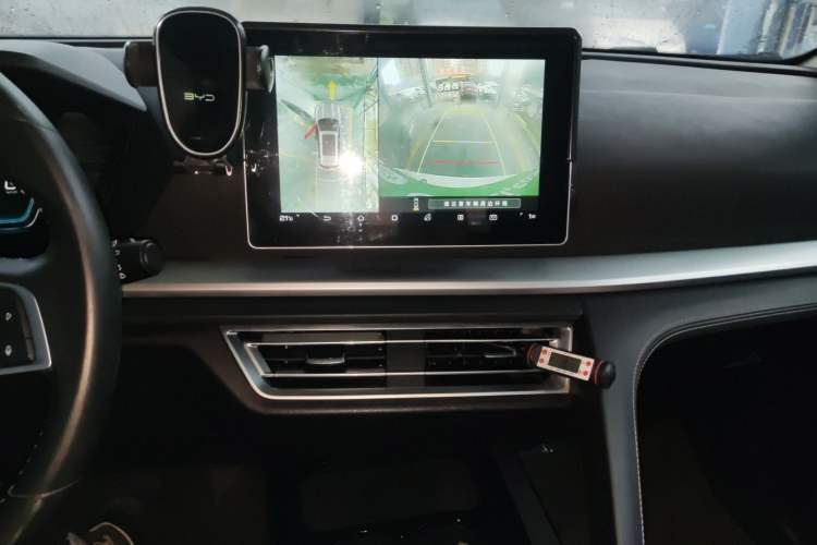 Used BYD Song Pro 2019 1.5T Automatic Prestige Model Audio And AC Panel