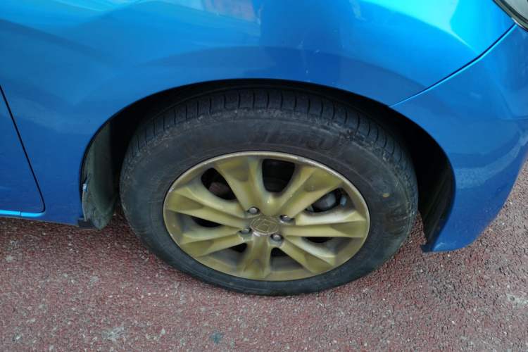 Used Honda Fit 2011 1.5L manual luxury version Right Front Wheel Hub