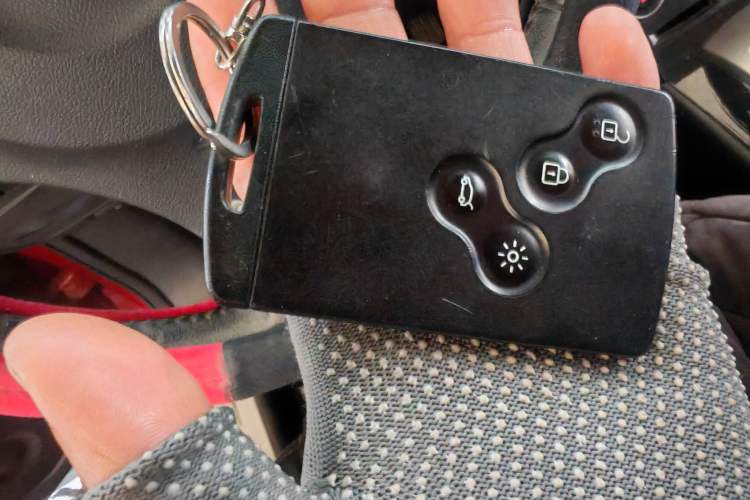 Used Renault Koleos 2010 2.5L Four-Wheel Drive Bose Limited Edition