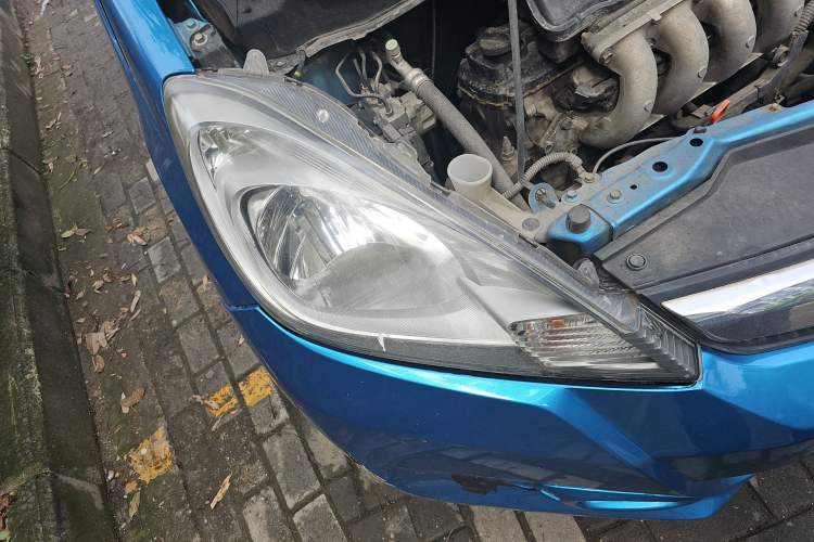 Used Honda Fit 2011 1.5L automatic panoramic sunroof version
