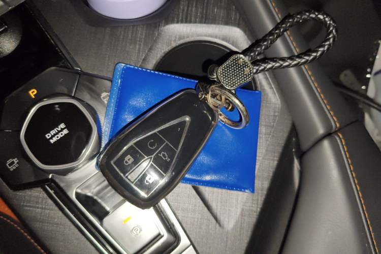 Used CHANGAN UNI-V 2023 1.5T Prestige Model Vehicle Key