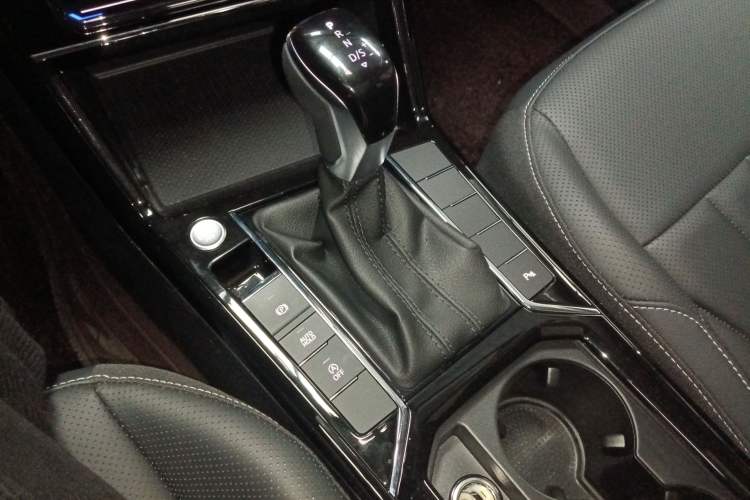 Used Volkswagen Passat 2025 Outstanding Model 330TSI Starry Elite Edition
