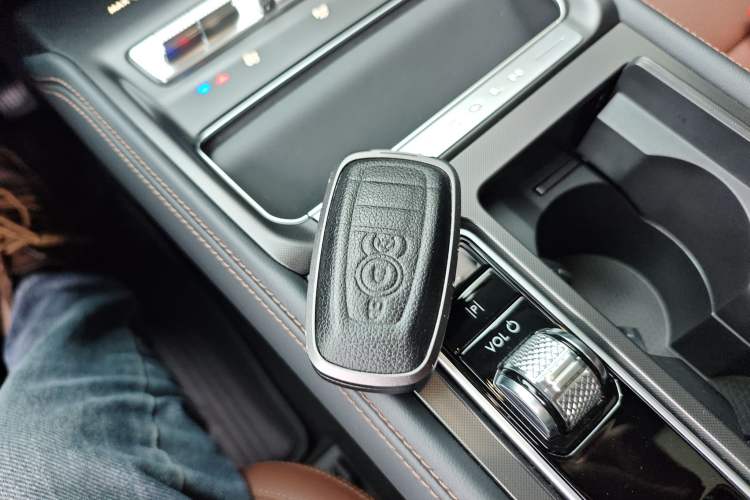 Used Lincoln Z 2025 2.0T Prestige Hybrid Edition
