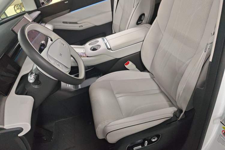 Used XPeng X9 2025 650 Long-Range Max
