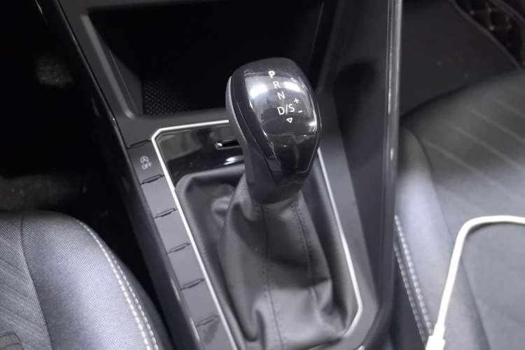 Used Volkswagen Lavida 2025 New Sharp 1.5L Outstanding New Edition Gear Lever