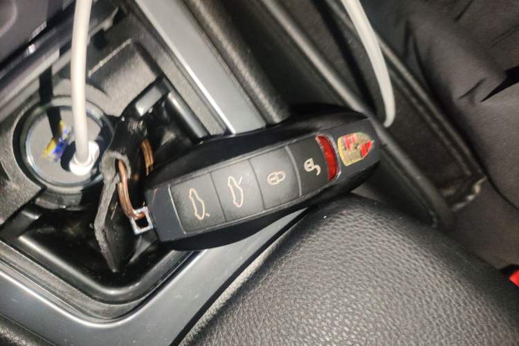 Used Porsche 718 2018 Cayman 2.0T
