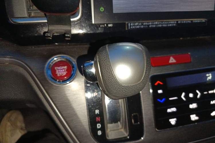 Used Honda Elysion 2016 2.4L Supreme Edition