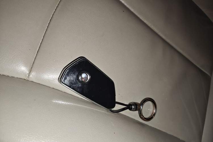 Used Buick GL8 2018 28T Luxury Model China VI Standard
