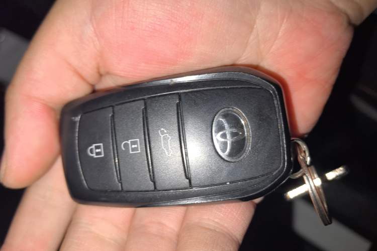 Used Toyota RAV4 2024 2.0L CVT Two-Wheel Drive Fashion Plus Edition
