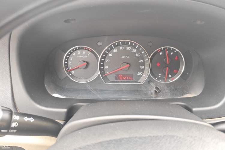 Used Changan Alsvin V3 2012 1.3L Manual Comfort Version China IV Standard