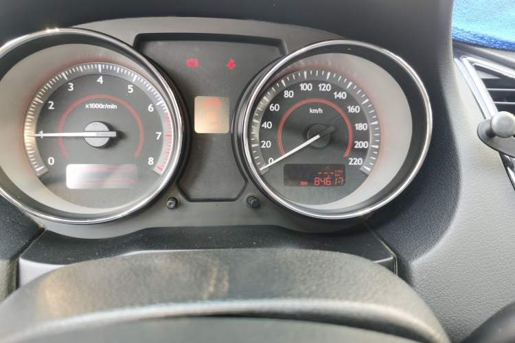 Used Bestune B50 2013 1.6L manual luxury version