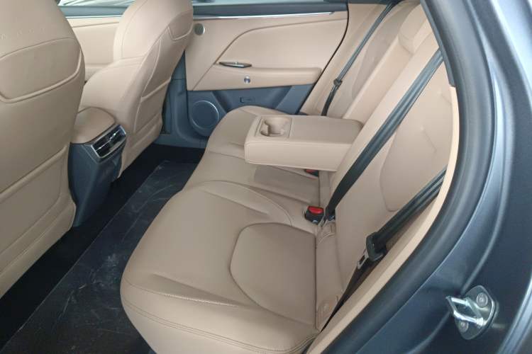 Used ARCFOX Alpha T5 2025 630 Shenxing Edition