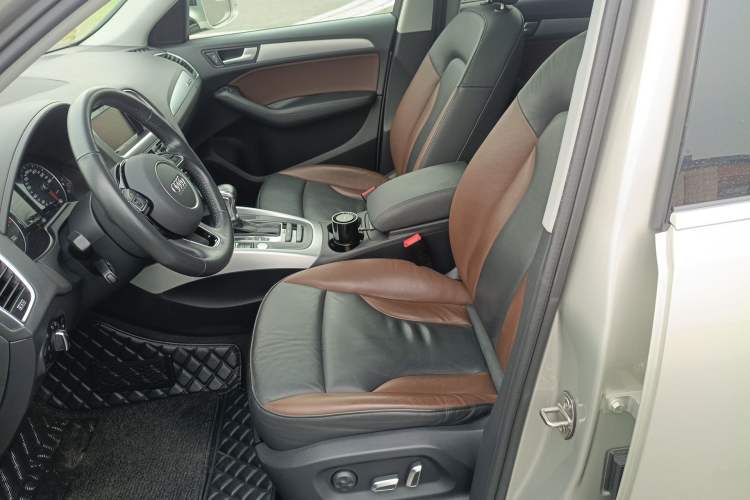 Used Audi Q5 2018 Collector's Edition 40 TFSI Technology Model Left Front Seat