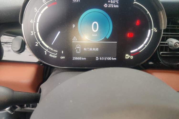 Used MINI MINI 2022 1.5T COOPER Artist Five-Door Edition
