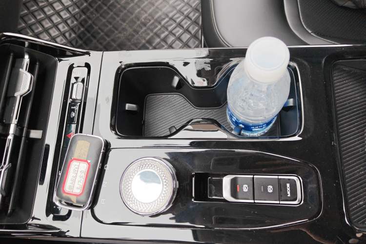 Used Wuling E5 2024 410 km Standard Version Gear Lever