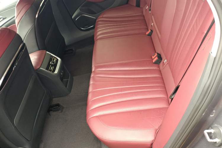 Used Hongqi H5 2023 2.0T Automatic Smart Connect Flagship Edition