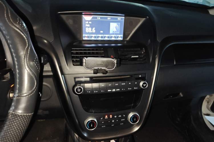 Used Bestune X80 2015 2.0L Manual Luxury Edition