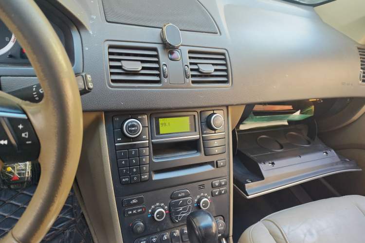 Used Volvo XC90 2012 Revised Version 2.5T Luxury Edition
