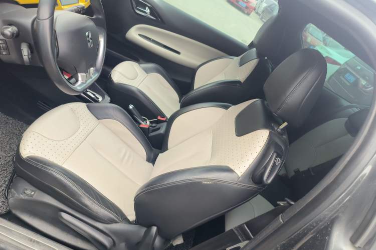 Used DS 3 2012 1.6L Fashion Edition Left Front Seat