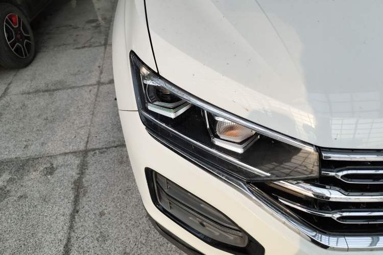 Used Volkswagen Tayron 2020 330TSI Two-Wheel Drive Luxury Smart Connectivity Version