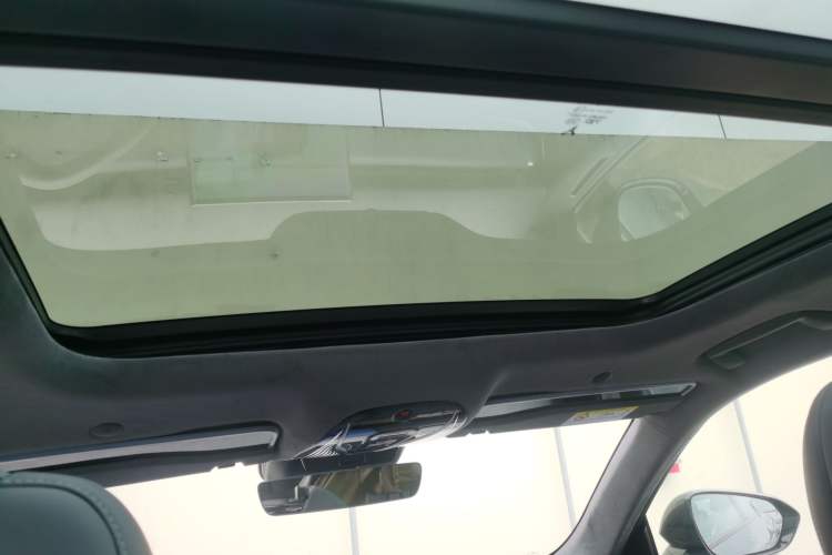 Used VOYAH COURAGE 2024 Four-Wheel Drive Global Edition Headliner