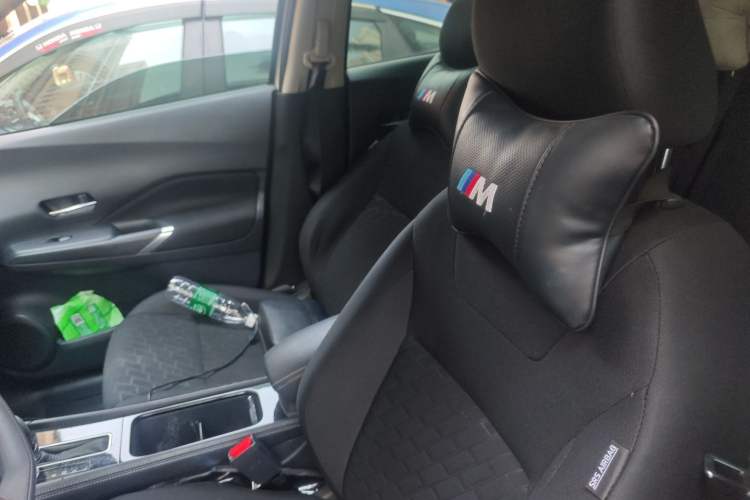 Used Nissan Kicks 2023 Jingqing Edition 1.5L Combining "Power" with a Stylish Touch Left Front Seat