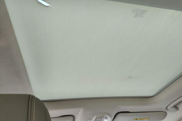 Used Baojun RS-5 2019 1.5T CVT Intelligent Driving Flagship Version China VI Emission Standard Headliner