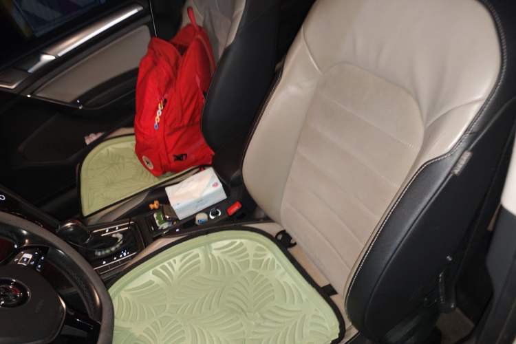 Used Volkswagen Golf 2017 230TSI Automatic Luxury Million-Vehicle Commemorative Edition
