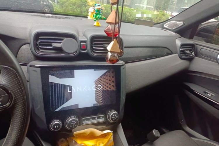 Used Lynk & Co 03 2022 1.5TD DCT JingPro Audio And AC Panel