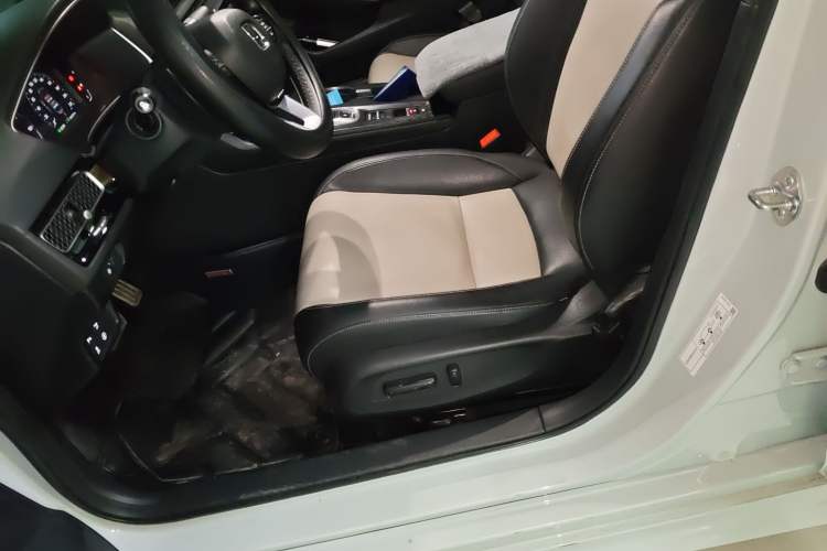 Used Honda Civic 2023 2.0L eHEV Swift Edition Left Front Seat